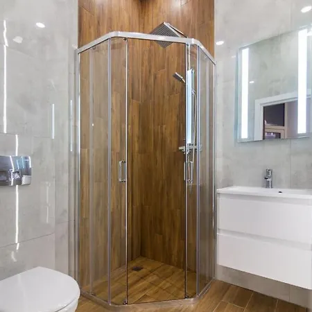 On Kulisha Str Apartmán Lvov