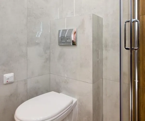 On Kulisha Str * Λβιβ