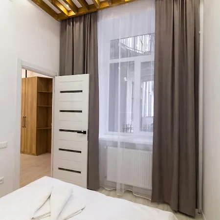 Apartamento On Kulisha Str Leópolis